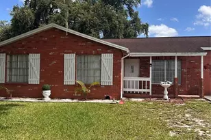 8848 Oak Cir, Tampa, FL 33615 - Photo 2
