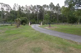 18211 Oaklawn, Spring Hill, FL 34610 - Photo 4
