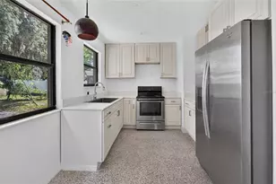 408 Berwick Ave, Temple Terrace, FL 33617 - Photo 14