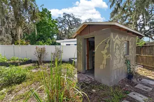 408 Berwick Ave, Temple Terrace, FL 33617 - Photo 34