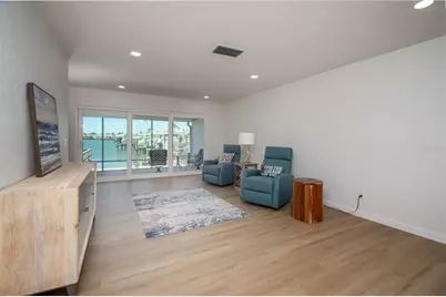 128 Boca Ciega Point Boulevard N, Saint Petersburg, FL 33708 - Photo 26