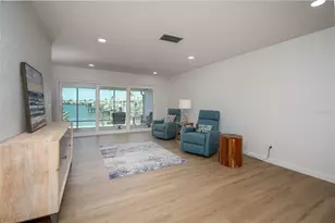 128 Boca Ciega Point Blvd N, Saint Petersburg, FL 33708 - Photo 26