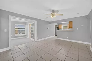 1714 55th St S, Gulfport, FL 33707 - Photo 36