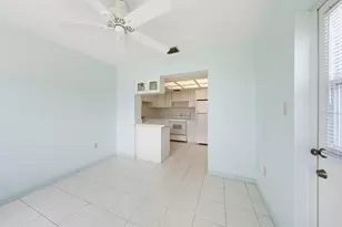 8357 75th Ave, Seminole, FL 33777 - Photo 16