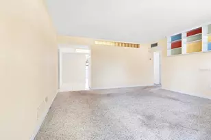 8357 75th Ave, Seminole, FL 33777 - Photo 8