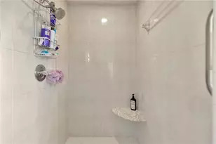7201 Hodgewood Ct, Tampa, FL 33614 - Photo 22