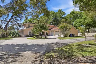 7201 Hodgewood Ct, Tampa, FL 33614 - Photo 82