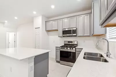 5756 Spotted Harrier Way, Lithia, FL 33547 - Photo 8