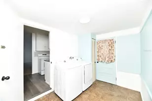 761 51st Ave N, Saint Petersburg, FL 33703 - Photo 8