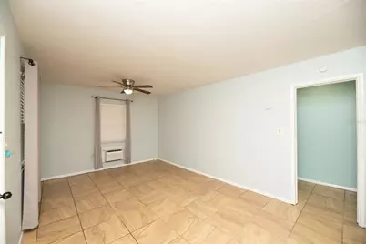 761 51st Avenue N, Saint Petersburg, FL 33703 - Photo 2