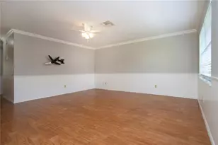 1828 Fox Hunt Dr, Sun City Center, FL 33573 - Photo 10
