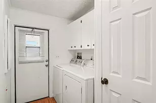 8430 Imperial Cir, Palmetto, FL 34221 - Photo 26