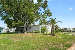 8430 Imperial Cir, Palmetto, FL 34221 - Photo 30