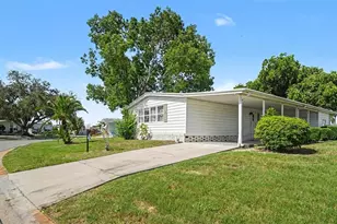 8430 Imperial Cir, Palmetto, FL 34221 - Photo 8