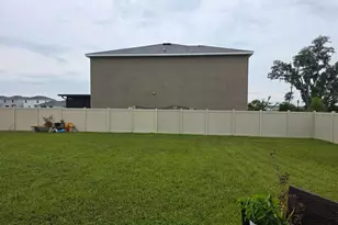 35518 Lockman Wy, Zephyrhills, FL 33541 - Photo 6