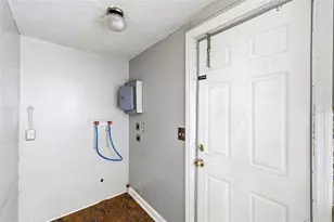 927 Yale St N, Saint Petersburg, FL 33713 - Photo 6