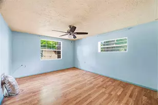 927 Yale St N, Saint Petersburg, FL 33713 - Photo 10