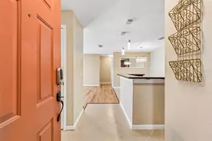 9481 Highland Oak Dr, Tampa, FL 33647 - Photo 6