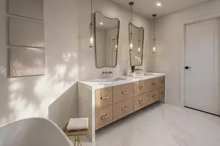 3406 Bayshore Blvd NE, Saint Petersburg, FL 33703 - Photo 14