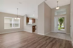 2313 Lawrence Hall St, Ruskin, FL 33570 - Photo 4