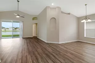 2313 Lawrence Hall St, Ruskin, FL 33570 - Photo 6
