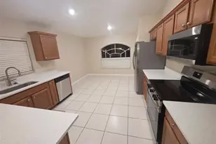 2313 Lawrence Hall St, Ruskin, FL 33570 - Photo 6