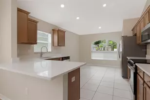 2313 Lawrence Hall St, Ruskin, FL 33570 - Photo 10