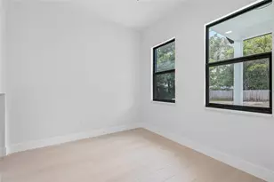 7106 N 10th St, Tampa, FL 33604 - Photo 16