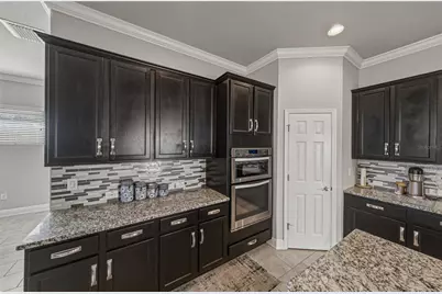1017 Tracey Ann Loop, Seffner, FL 33584 - Photo 8