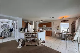 2232 Colville Chase Dr, Ruskin, FL 33570 - Photo 10