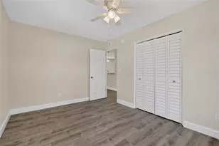 2511 27th St S, Saint Petersburg, FL 33712 - Photo 20