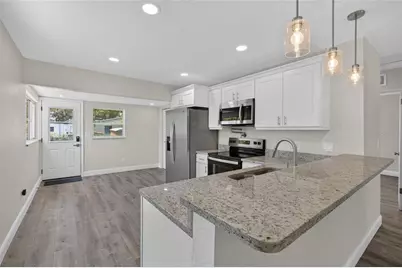 2511 27th Street S, Saint Petersburg, FL 33712 - Photo 12