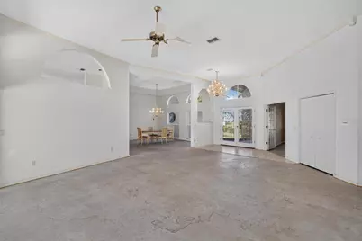2714 Pine Club Drive, Plant City, FL 33566 - Photo 8