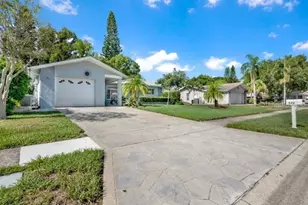 133 Stafford Cir, Palm Harbor, FL 34684 - Photo 2