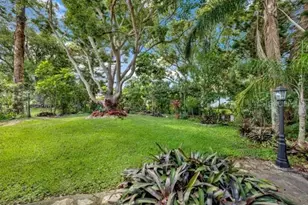 133 Stafford Cir, Palm Harbor, FL 34684 - Photo 32