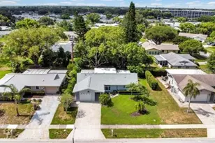 133 Stafford Cir, Palm Harbor, FL 34684 - Photo 40