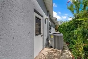 133 Stafford Cir, Palm Harbor, FL 34684 - Photo 24