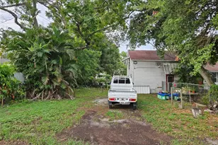 4605 8th Ave N, Saint Petersburg, FL 33713 - Photo 4