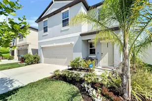 403 Royal Empress Dr, Ruskin, FL 33570 - Photo 2