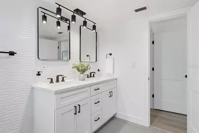 6419 Pelican Drive S, Saint Petersburg, FL 33707 - Photo 24