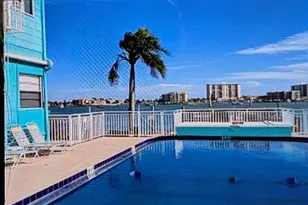 483 E Shore Dr, Clearwater Beach, FL 33767 - Photo 18