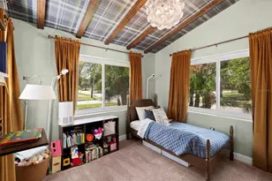 2235 5th St S, Saint Petersburg, FL 33705 - Photo 30
