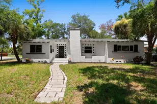 2235 5th St S, Saint Petersburg, FL 33705 - Photo 1