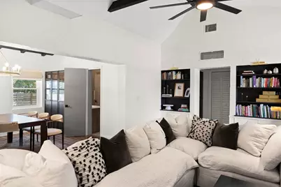 2235 5th Street S, Saint Petersburg, FL 33705 - Photo 10