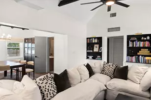 2235 5th St S, Saint Petersburg, FL 33705 - Photo 10