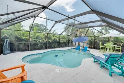 13179 Dorchester Drive, Seminole, FL 33776 - Photo 38