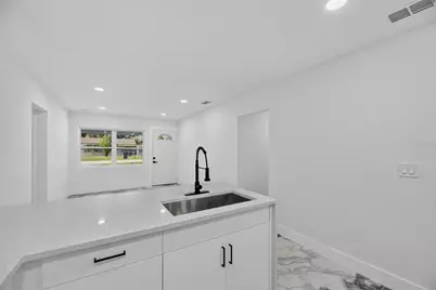 102 Garland Court, Tampa, FL 33613 - Photo 50
