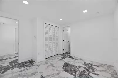 102 Garland Court, Tampa, FL 33613 - Photo 18