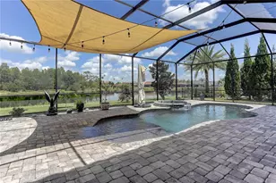 18014 Woodland View Dr, Lutz, FL 33548 - Photo 8