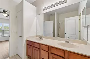 1140 Hillhurst Dr, Wesley Chapel, FL 33543 - Photo 18